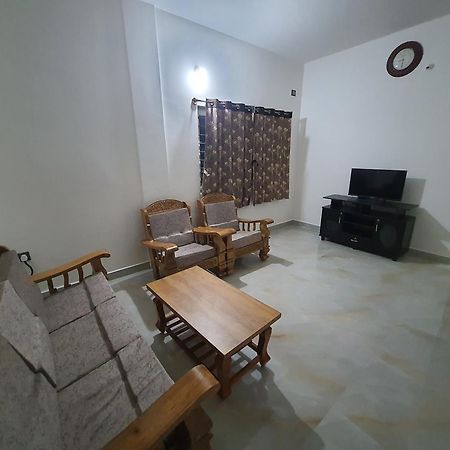 Jk Homestay Mysore Eksteriør bilde